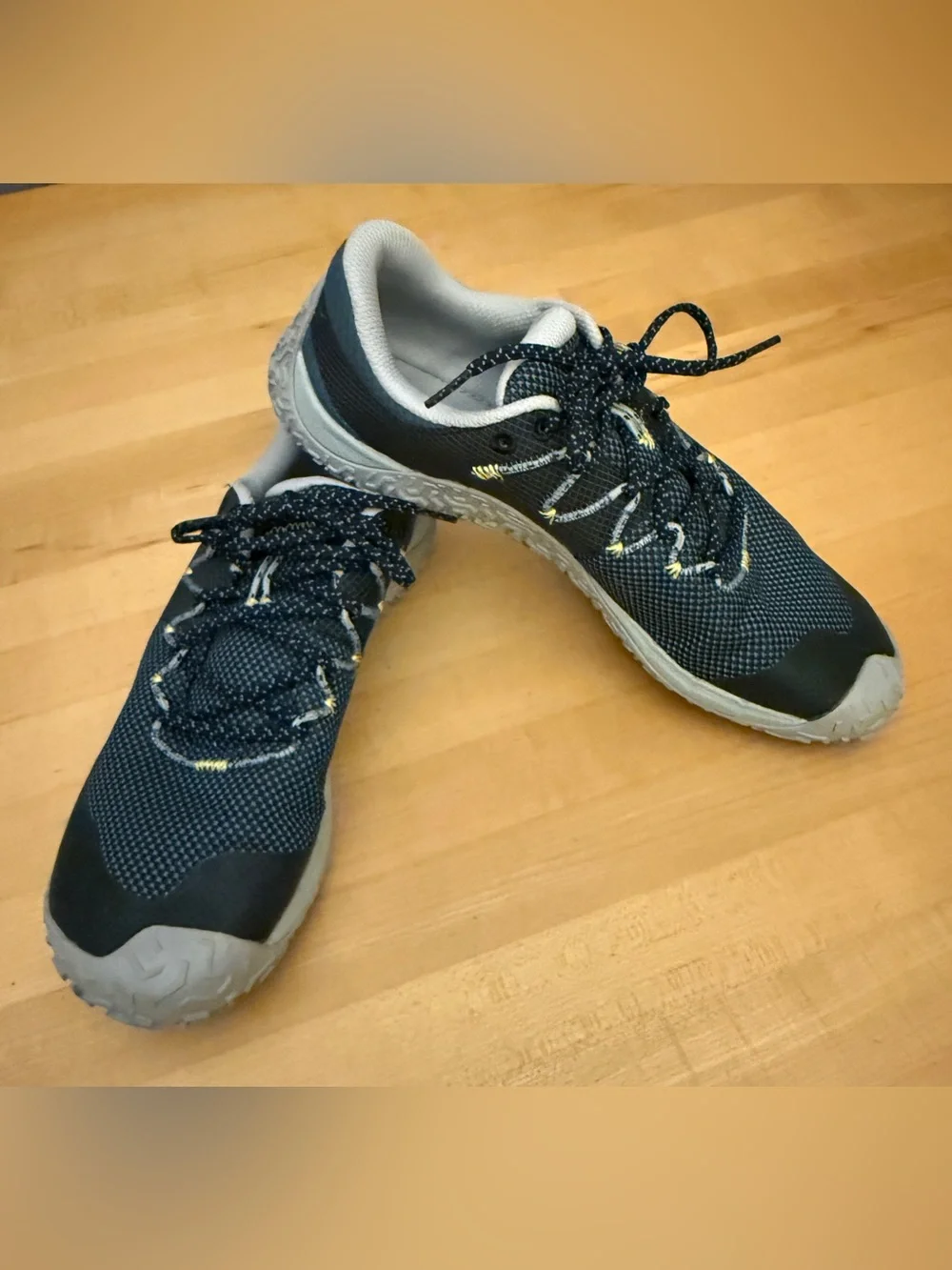 Merrell Men's Trail Glove 7 Running Athletic Shoes Navy & Gray Size 9.5 Like New